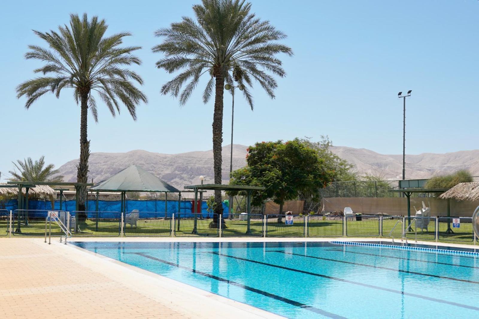 Almog Hotel Exterior foto