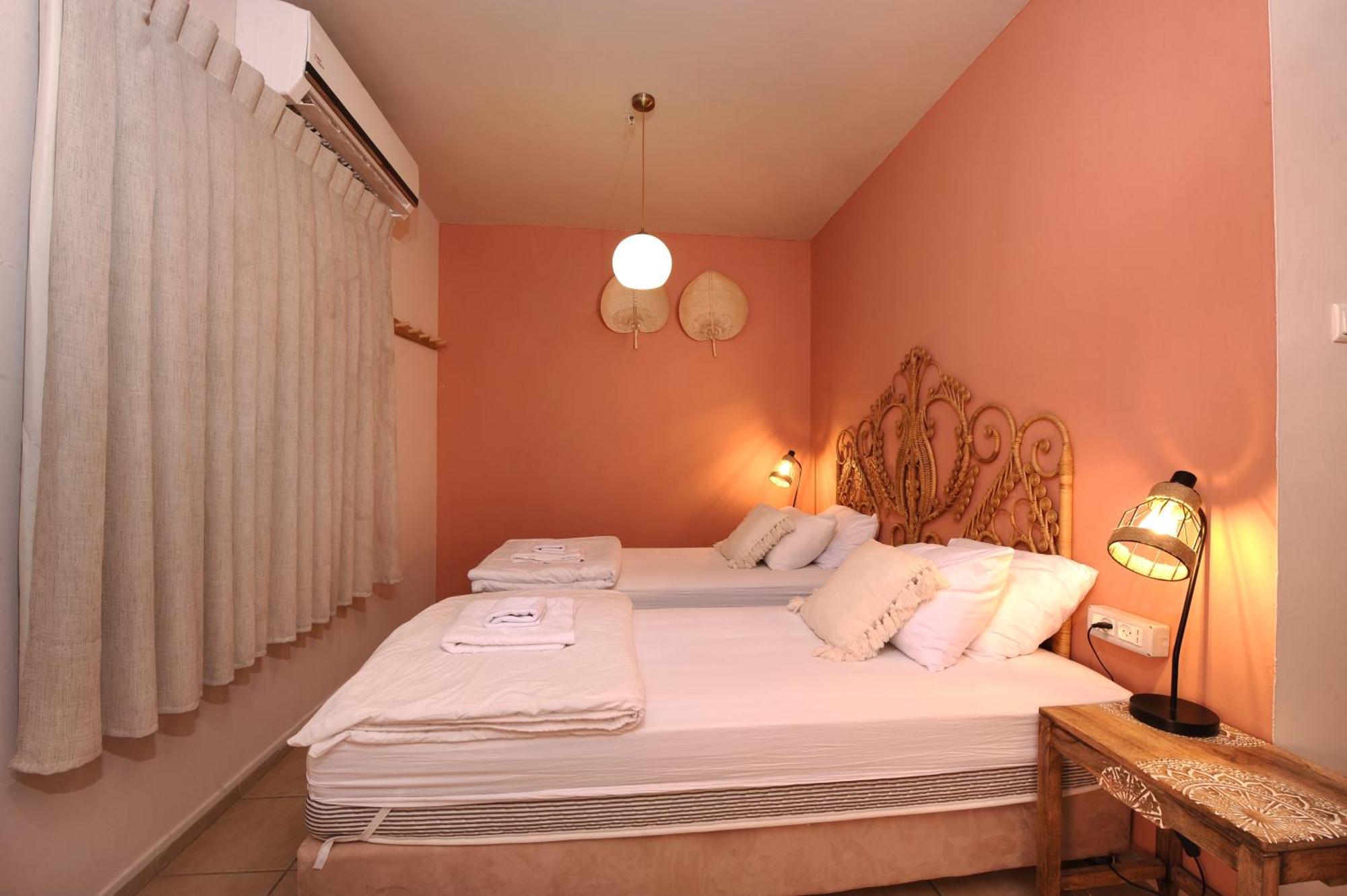 Almog Hotel Exterior foto