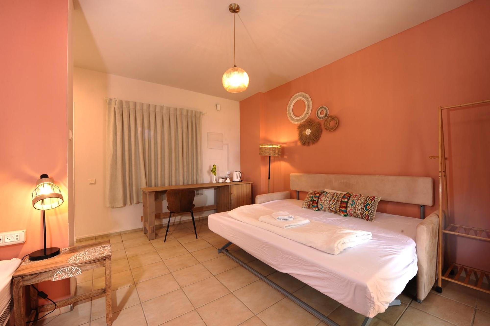 Almog Hotel Exterior foto