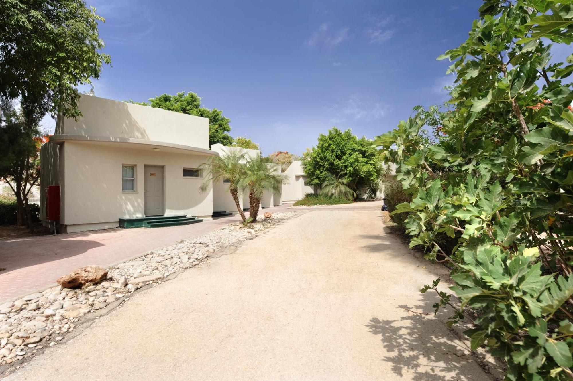 Almog Hotel Exterior foto