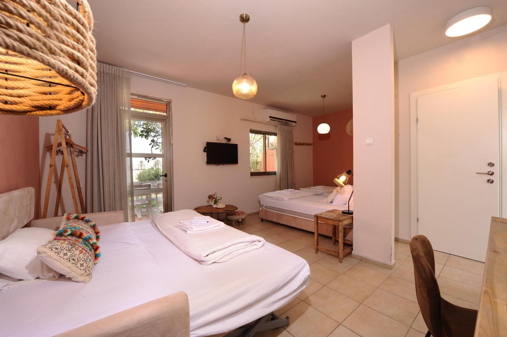 Almog Hotel Exterior foto
