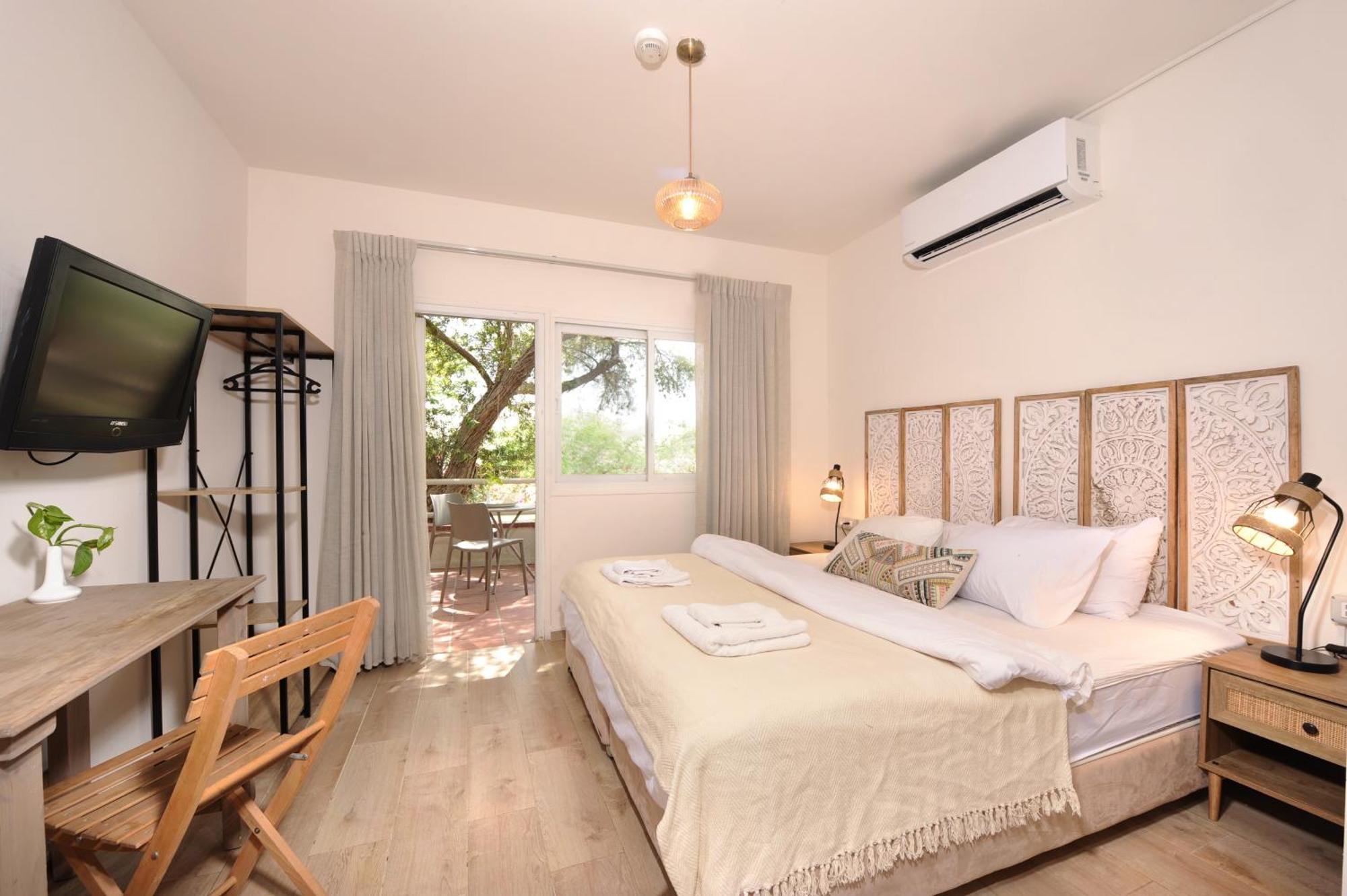 Almog Hotel Exterior foto